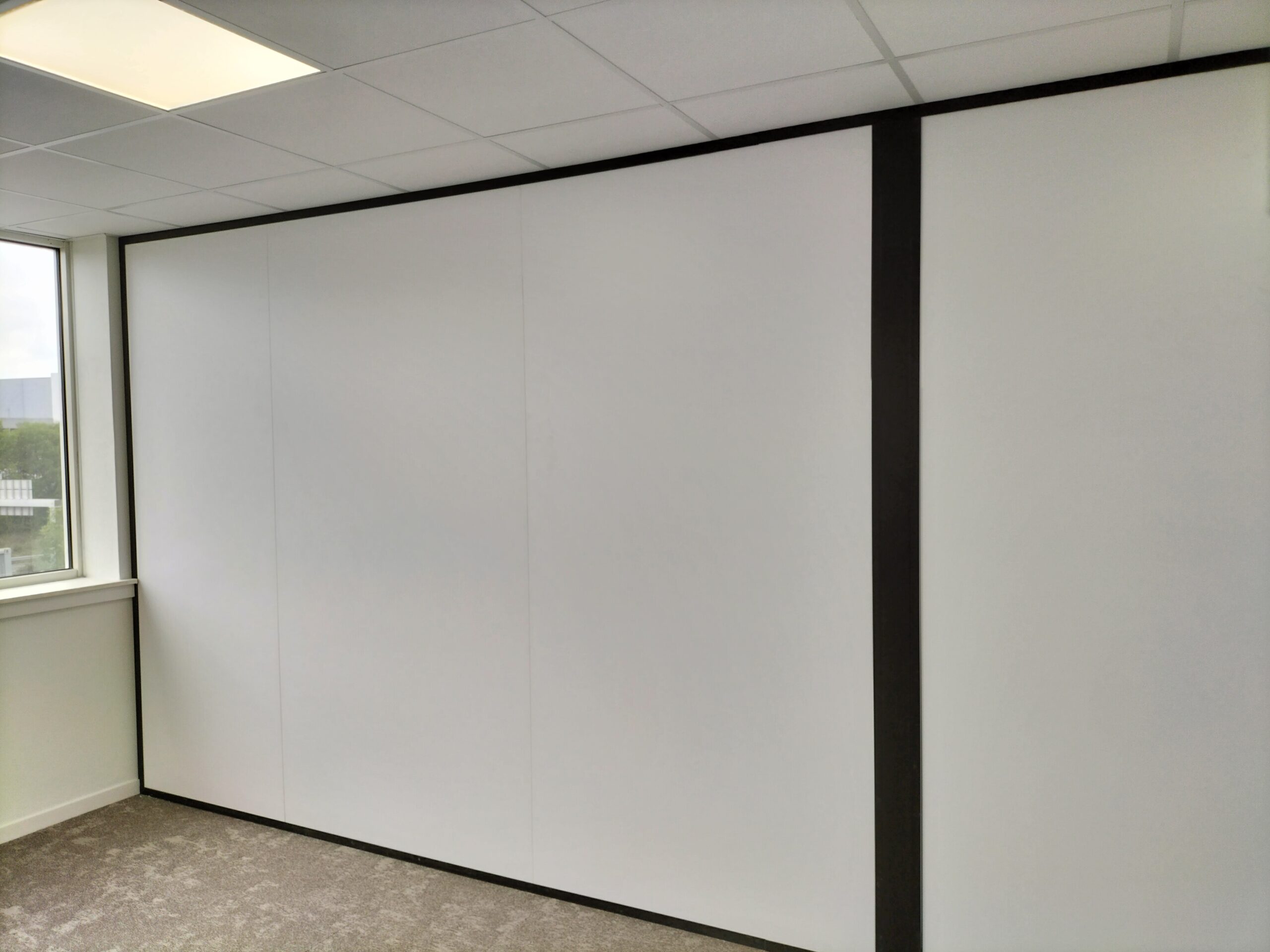 Aménagement de bureaux | AGEBAT - Cloisons amovibles, faux-plafonds et aménagement de bureaux professionnels